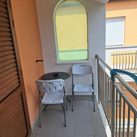 Apartmani Vesna Starigrad Exterior photo